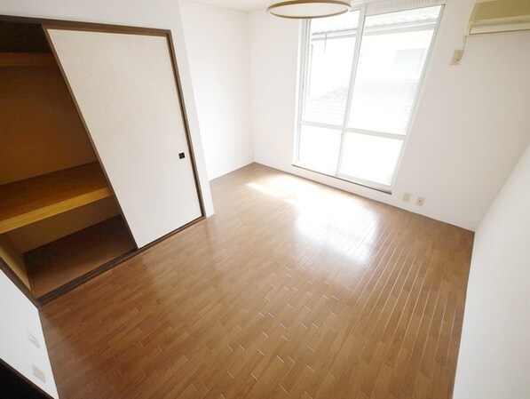 サンチェリーハイツの物件内観写真